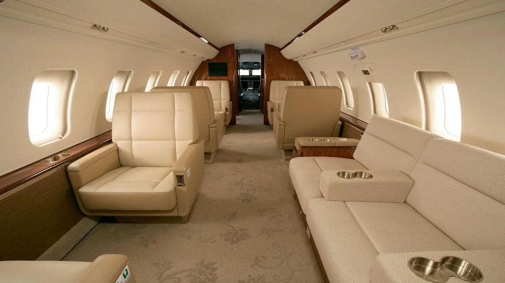 hire business jet plane bombardier challenger 605 egypt