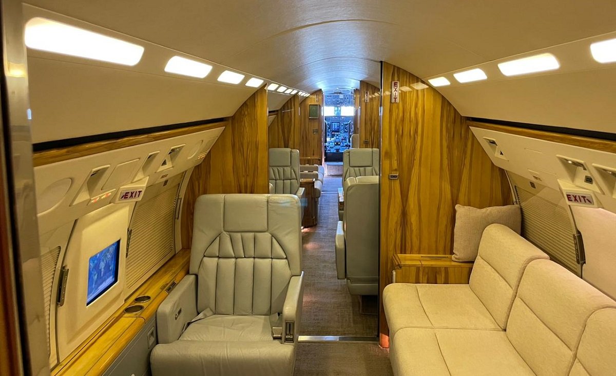 Egypt private jets rental gulfstream with tv