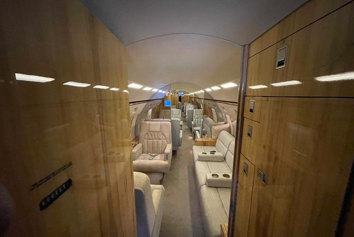hire private jet with shower gulfstream egypt