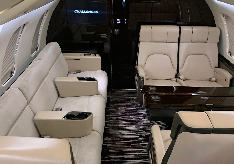 hire private plane in cairo bombardier challenger